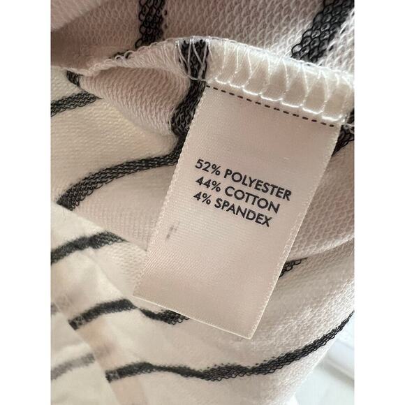 BKE Buckle Reversed Pieced Top Cream Black Large - Picture 7 of 11